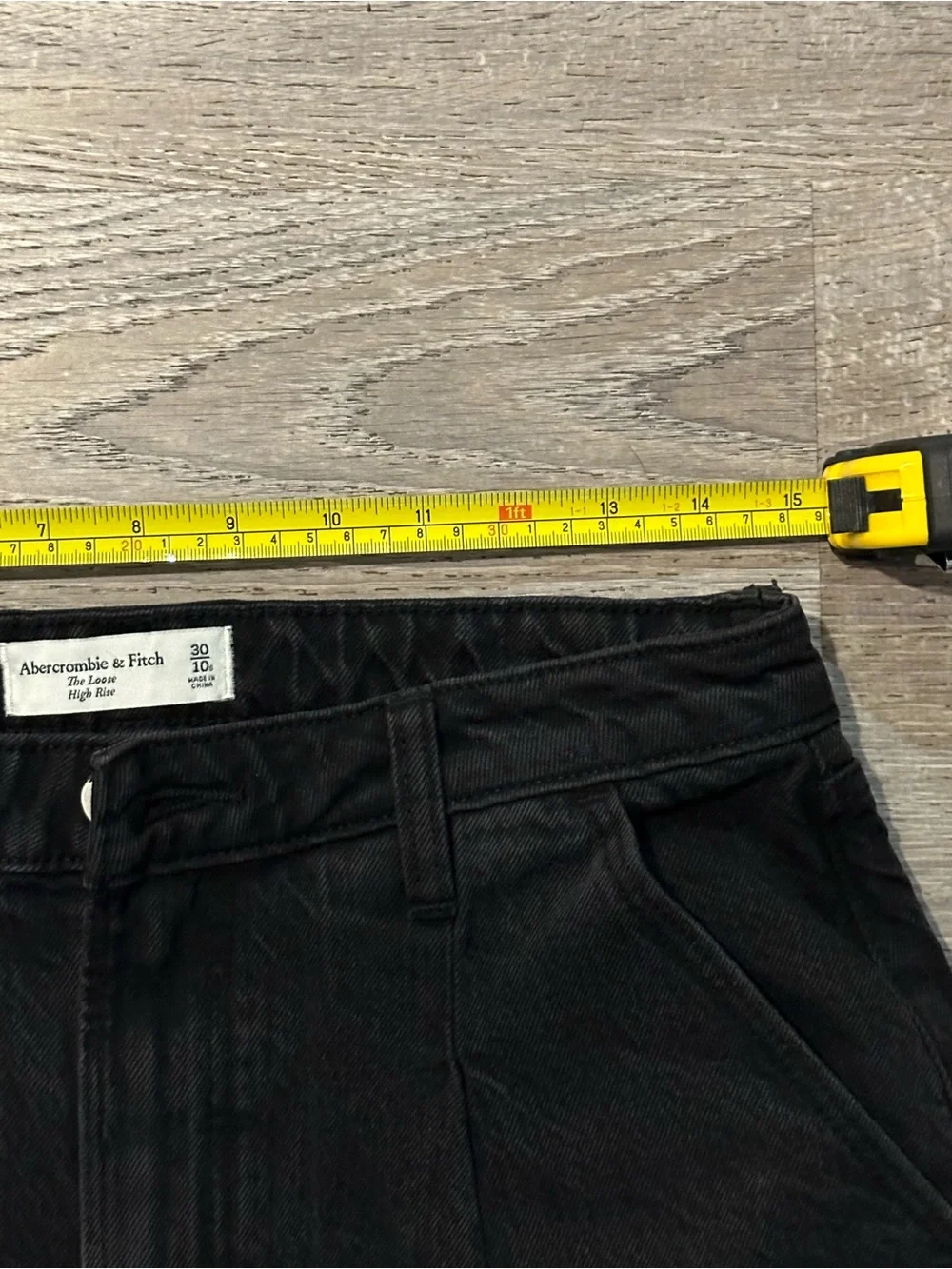 Abercrombie & Fitch Curve Love The Loose High Rise Black Jeans Size 30/10S